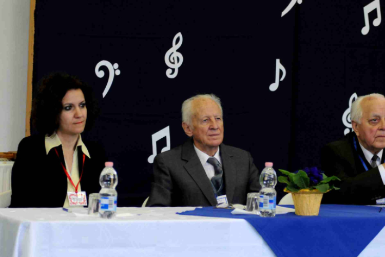 Tiszán innen - Dunán túl... népdaléneklési verseny