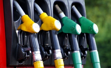 Megint emelkedett az üzemanyagok ára
