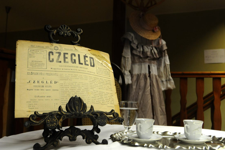 Régi kávéházi hangulatok Cegléden