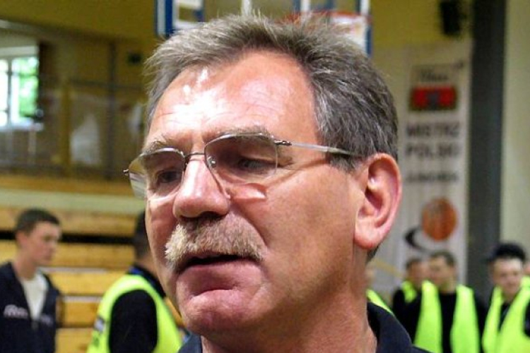 Lengyel edző vezeti tovább a CEKK-et