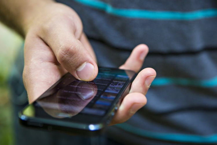 Az adategyeztetési határidő után is visszaadhatják a szolgáltatók a feltöltőkártyás mobilszámokat