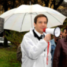 Esőben is kampányoltak Cegléden