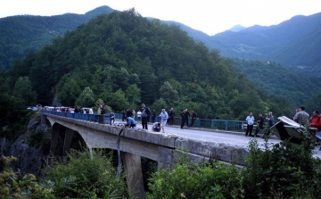 A gyorshajtás okozhatta a román busz montenegrói balesetét