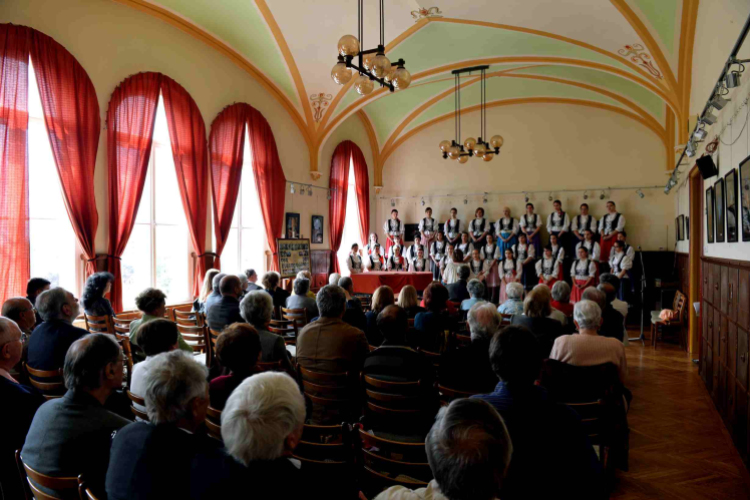 Öregdiák találkozó a gimnáziumban