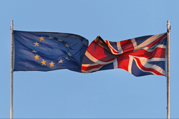 Ursula von der Leyen: a labda az Egyesült Királyság térfelén van