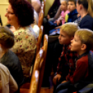 Hangszerbemutató és hangszersimogató a zenesuliban