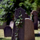 Gyászistentisztelet a temetőben
