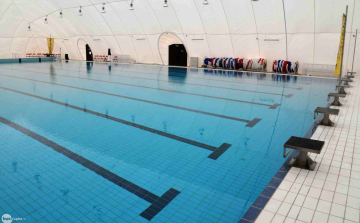 Mennyiért csobbanhatunk az új uszodában?