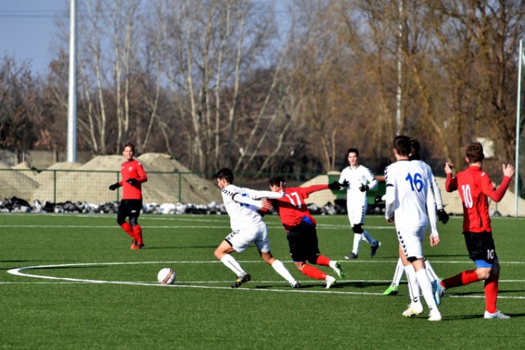 Ceglédi VSE – Szolnoki MÁV 0-2 (0-0)