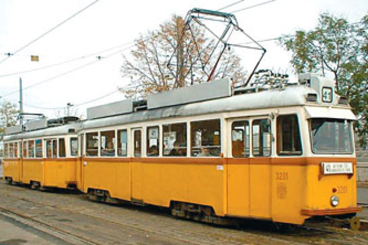 Ismét jár a villamos a Kiskörúton