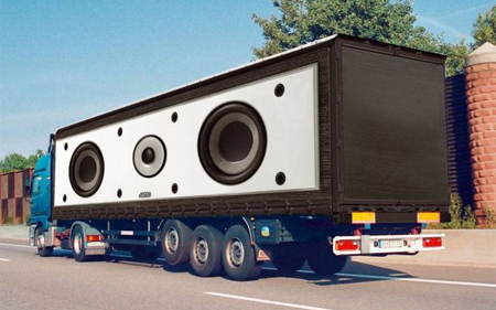 ,,Ha gurul a verda az tetszik...’’