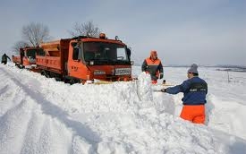 Havazás - Zalában településeket zárt el a hó és tűzoltókocsi is elakadt