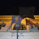 Gyertyagyújtás a párizsi áldozatokért