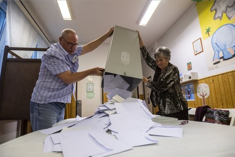 Húsz éve nem volt ilyen magas az átlagos részvételi arány a szavazáson