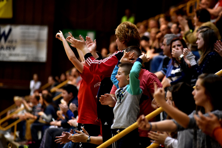 Nem hagyták unatkozni a szurkolókat