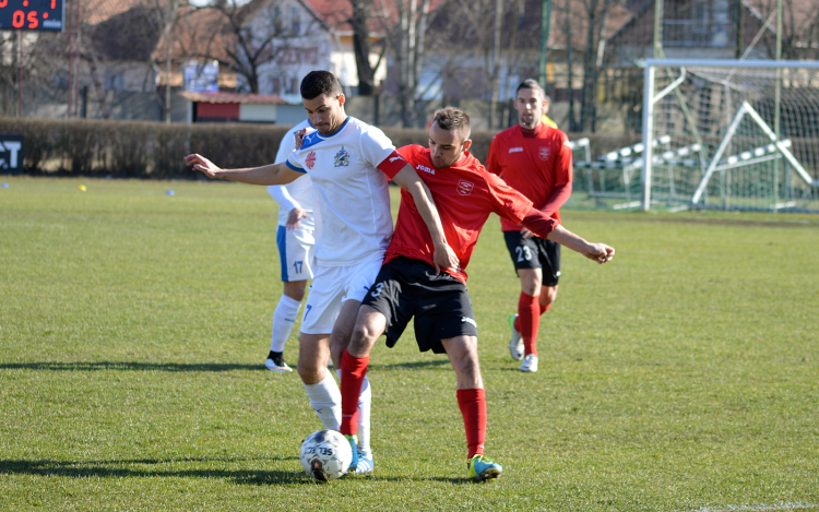 A tavaszi napsütés sem hozta meg a lendületet
