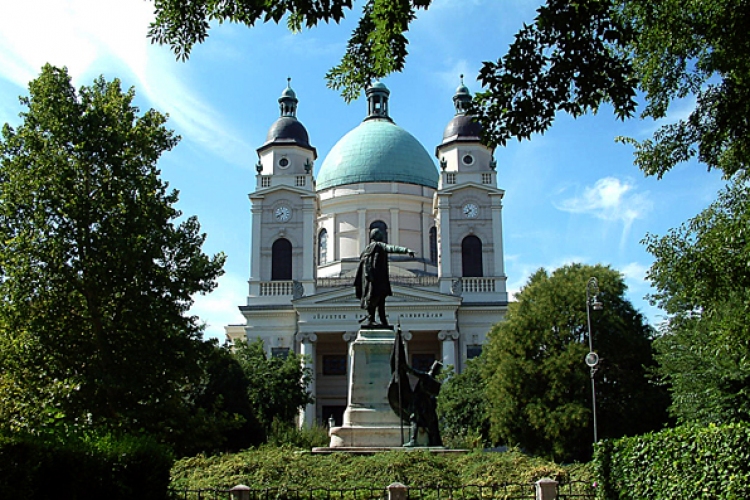 Kossuth Szobor