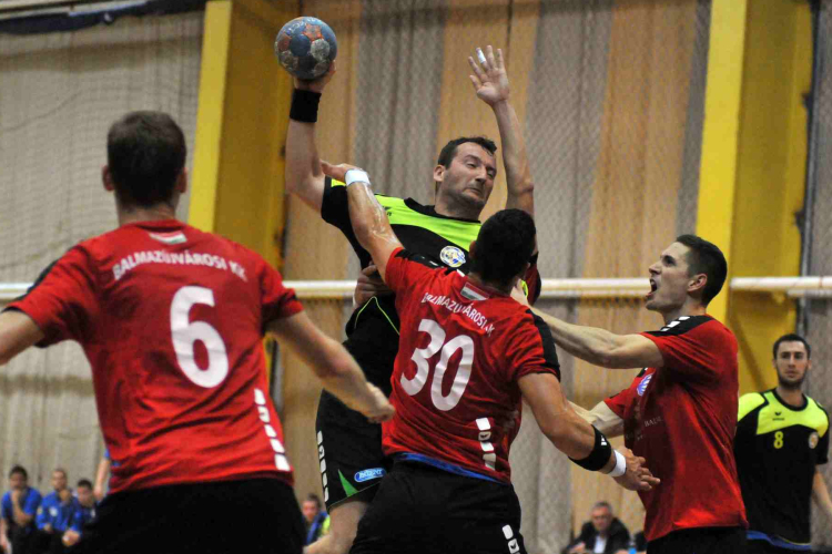 Feszültségteljes mérkőzés volt