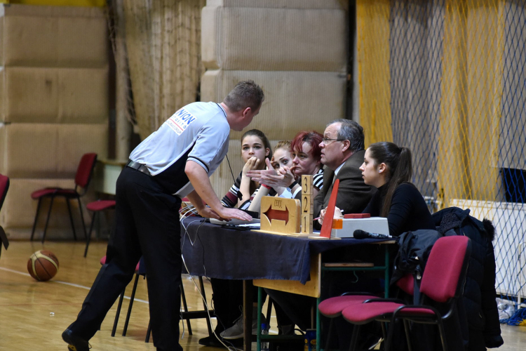 Ceglédi EKK-Vasas Akadémia 95-62 