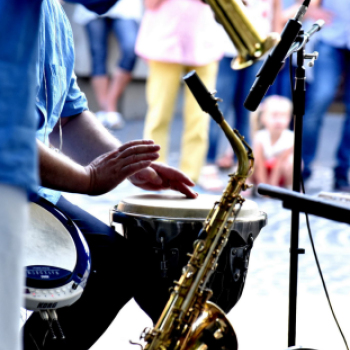 Koncert az Ordas Lajos közben