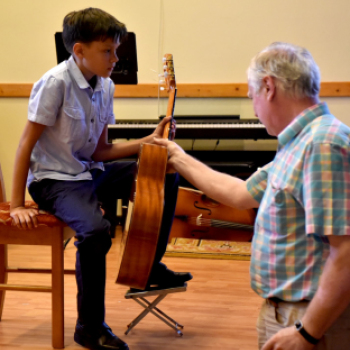 Zeneiskola-hangszer bemutató