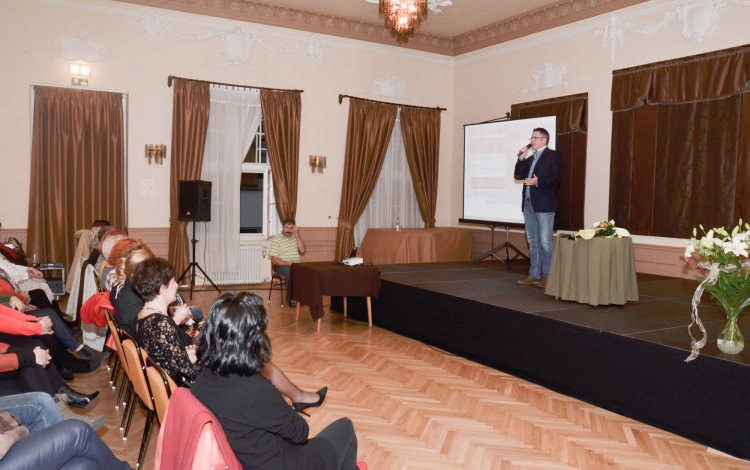 Nőiesség, Szépség és Önbizalom a mindennapokban…