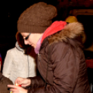 Gyertyagyújtás a párizsi áldozatokért