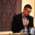 Körünkben - Sárik Péter