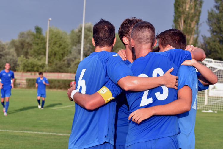 Nagyatádi: semmi, Cegléd: nyolc