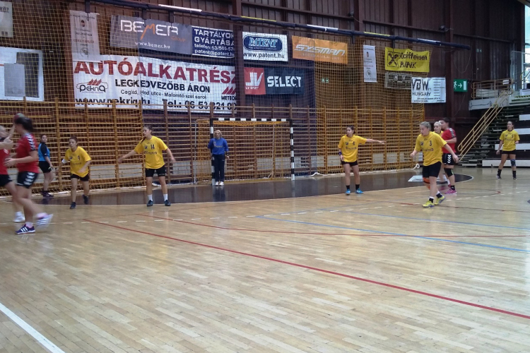 Tökölt is felfalták a Cápák