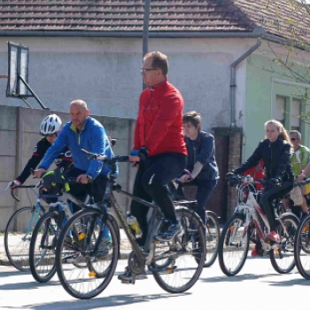 MOBON kétkeréken - tavaszi kerékpártúra I.