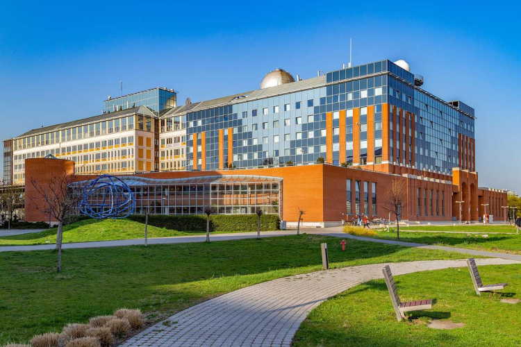 Két nemzetközi felsőoktatási rangsorban is előkelő helyen végzett az ELTE